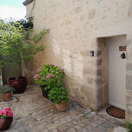 Gite La Folie De Seraphine Apartment Senlis  Exterior photo